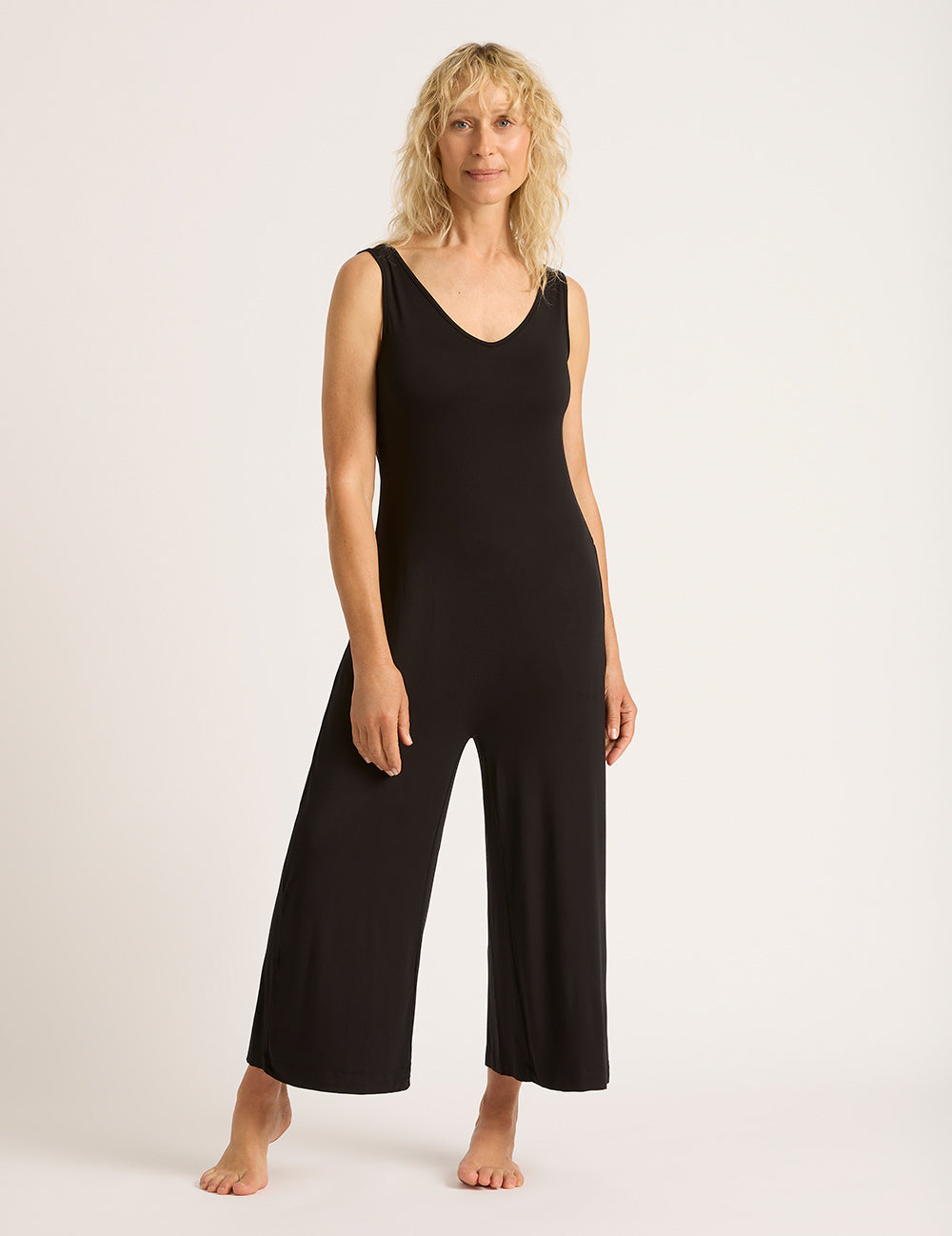 B10911_BLACK_Long Jumpsuit_7_v2.jpg