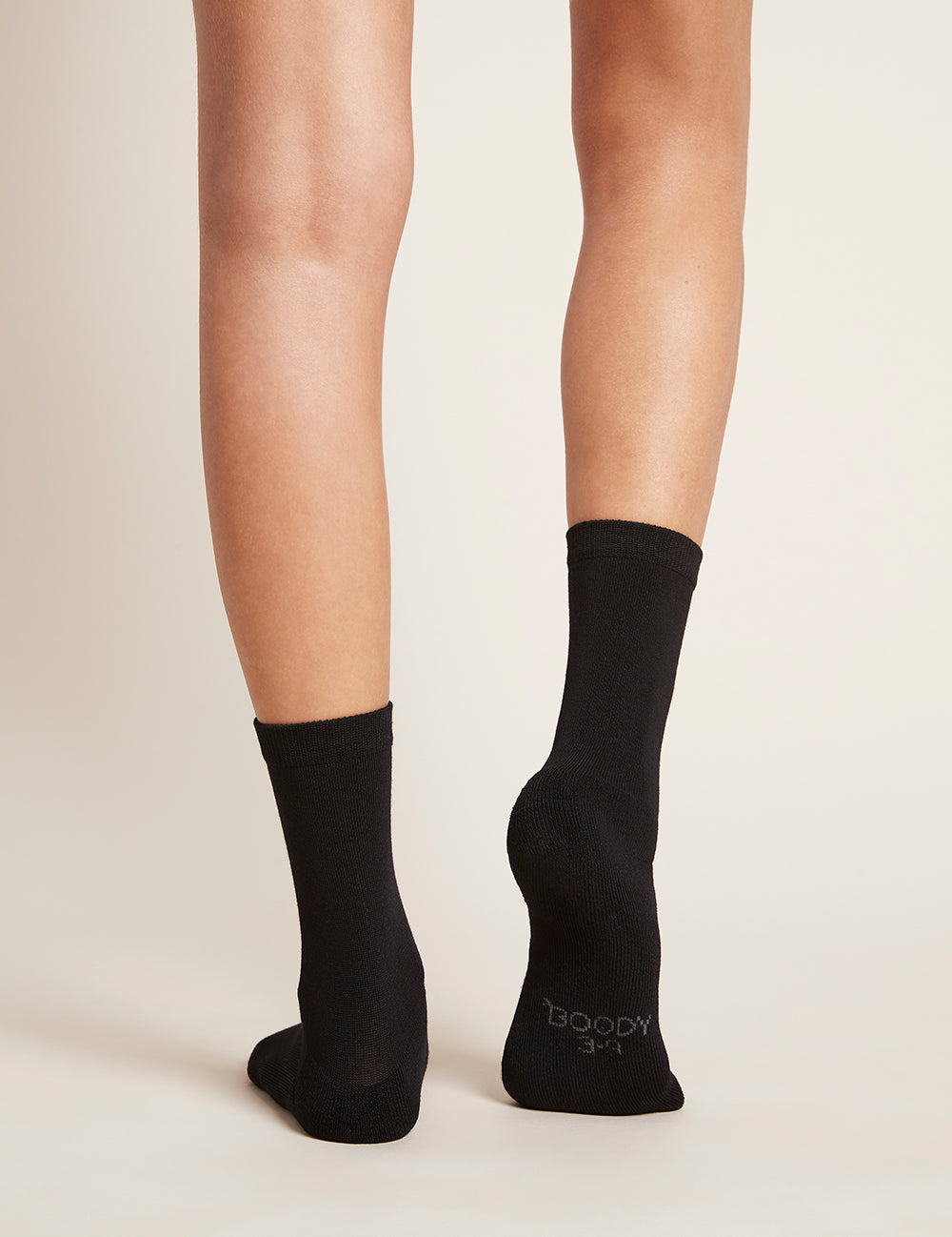 BS026_BLACK_Women's Everyday Crew Socks_3.jpg