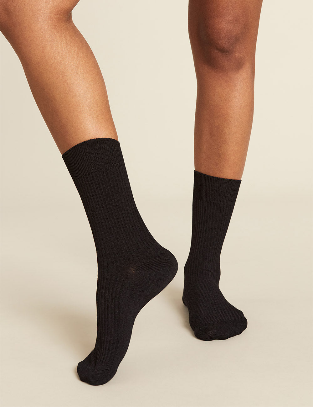 Women_s-Ribbed-Crew-Socks-Black-Front.jpg